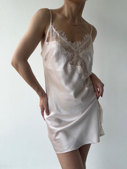 丝所｜24H019A 蕾丝拼接吊带裙［ 粉 ] 商品图7