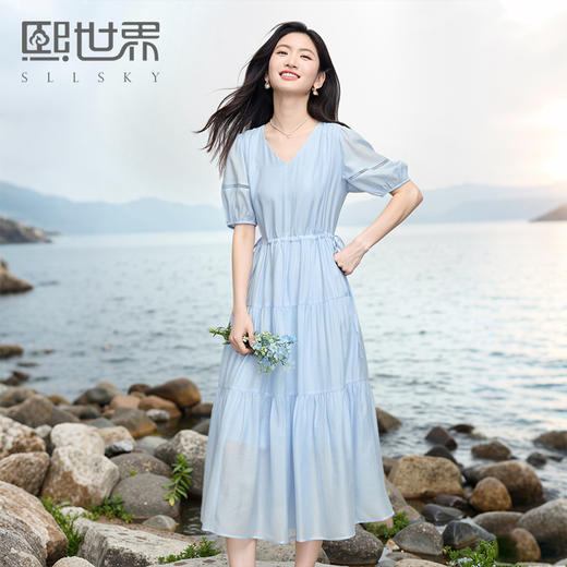熙世界法式V领蓝色连衣裙女夏季气质收腰泡泡袖醋酸a字蛋糕裙子 商品图0