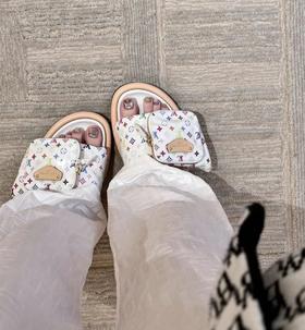 炸街单品  买手店  三彩面包拖鞋  村上隆合作款  魔术贴厚底拖鞋  夏日必备