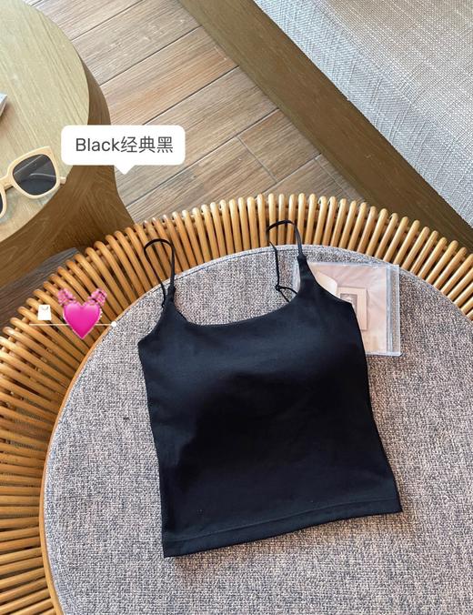 【拍1发2！必入轻奢单品】一年四季都能穿！免内衣吊带背心🔥自带乳胶胸垫，舒适百搭巨好穿✨2025热销新款 车缝棉吊带女固定一体杯免穿胸垫 可调节肩带百搭背心 一年四季百搭款 商品图5