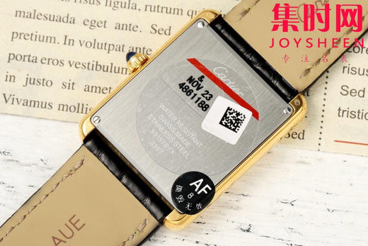 卡地亚Tank AF坦克系列 中号 女士石英腕表
【表壳】表盘尺寸：中号33.7mm*25.5mm 商品图5