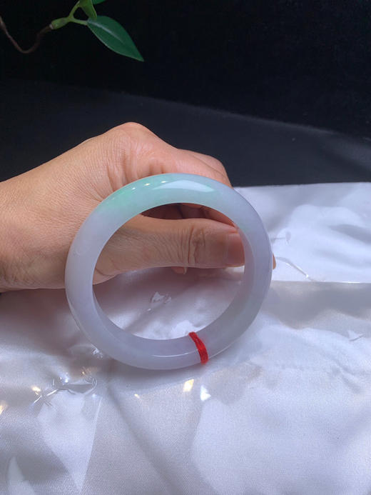 620095，60.5淡春彩手镯，一截淡雅的绿底，淡淡的紫底，清新干净 商品图5