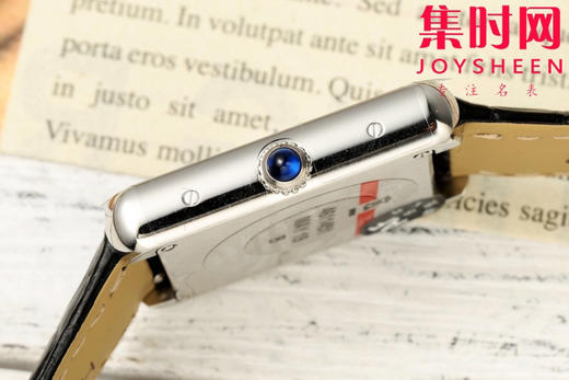 卡地亚Tank AF坦克系列 小号 女士石英腕表
【表壳】表盘尺寸：小号29.5mm*22mm 商品图7