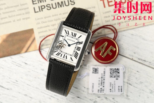 卡地亚Tank AF坦克系列 中号 女士石英腕表
【表壳】表盘尺寸：中号33.7mm*25.5mm 商品图0