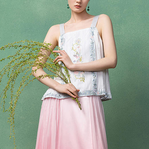 【林栖设计小店】马面裙元素吊带新中式2025夏季新款背心女1952089 商品图0