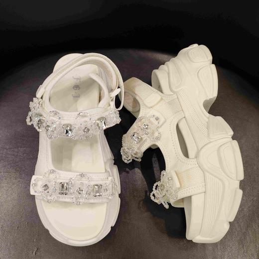 LFGJ14513小花朵时尚凉鞋 商品图4