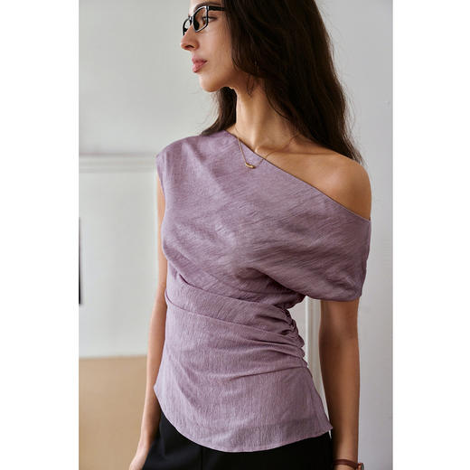 OLrain欧芮儿紫色斜肩法式衬衫女夏季2025新款修身不规则百搭上衣 商品图2