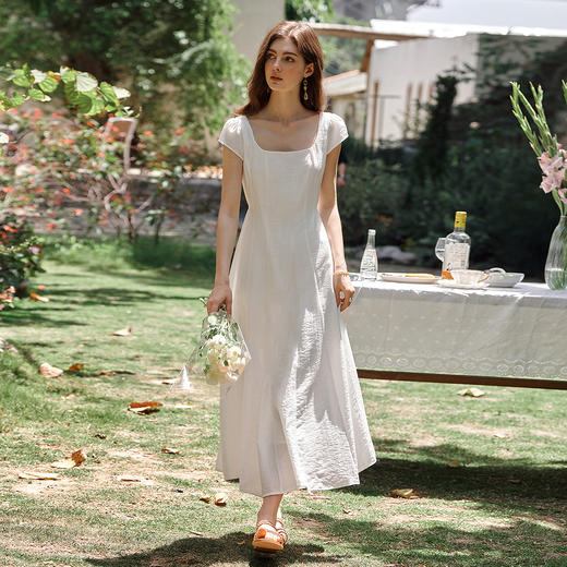 OLrain欧芮儿法式优雅白色收腰连衣裙女夏季2025新款方领茶歇裙 商品图0