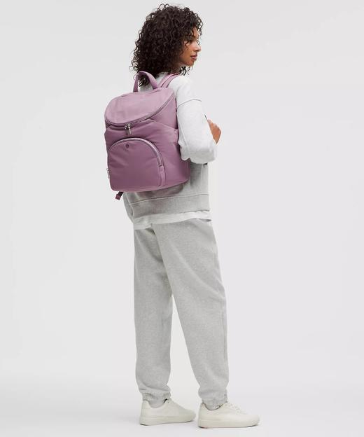 超实用性！Lululemon 妈咪包17L 包括可拆卸可斜挎小袋 超适合旅行盒新手父母使用 商品图9