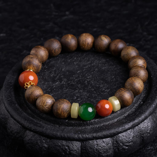 XY0376沉香+南红碧玉蜜蜡手串 商品图6