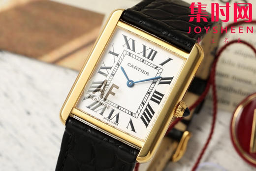 卡地亚Tank AF坦克系列 中号 女士石英腕表
【表壳】表盘尺寸：中号33.7mm*25.5mm 商品图2
