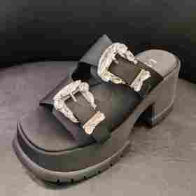 LFGJ16702时尚厚底凉拖