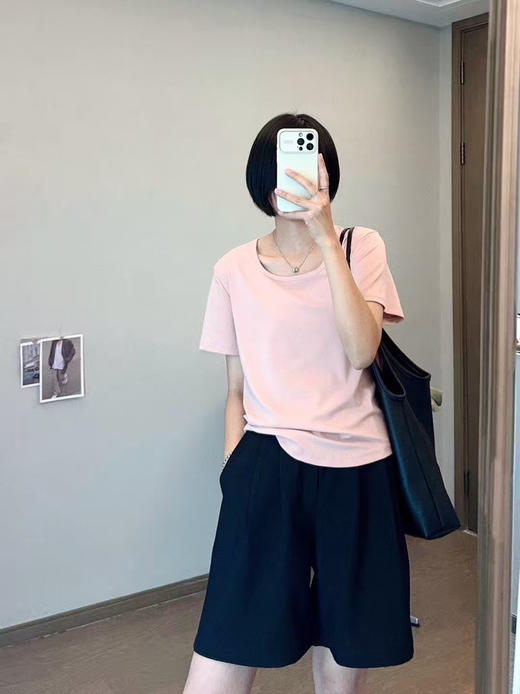 外贸尾单女子休闲阔腿五分西装裤，颜色    香松裤   高级灰  黑色 
材质96%聚酯纤维4粘纤氨纶
尺码S-XXL
特价💰99包邮 商品图9