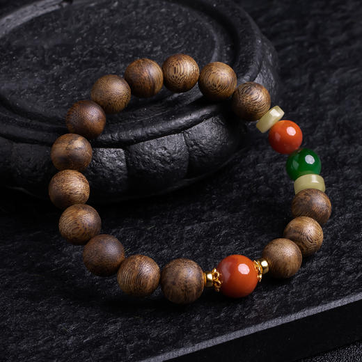 XY0376沉香+南红碧玉蜜蜡手串 商品图4