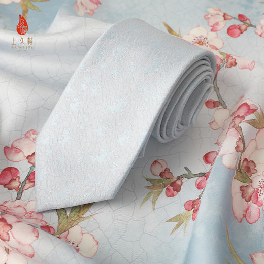 SAINTJOY/上久楷礼盒  釉波桃夭 真丝方巾FJS24051-1  釉波碧落 真丝领带PZS24A01 商品图3