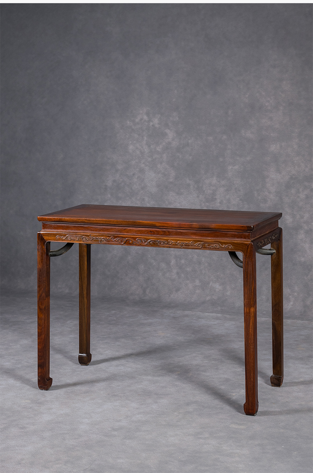 清 红木束腰霸王枨马蹄腿螭龙纹条桌