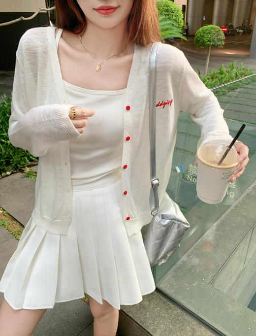 <曾小咸推荐>韩版白色刺绣针织开衫外套新款 商品图6
