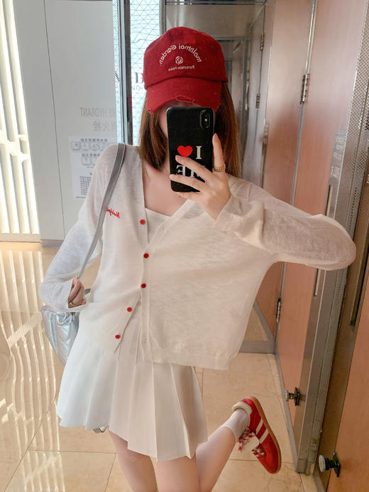 <曾小咸推荐>韩版白色刺绣针织开衫外套新款 商品图5