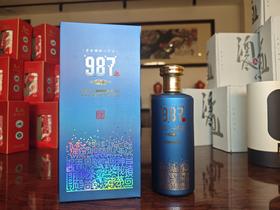 【陈酱九八七】共享酒 酱香型白酒 · 酒体线净透明  · 无悬浮沉淀 · 酒香醇厚 实在佳酿