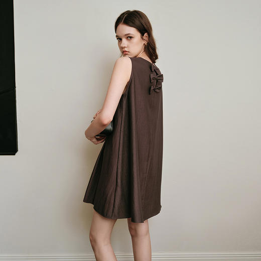 OLrain欧芮儿2025夏季新款咖色法式气质连衣裙立体蝴蝶结装饰长裙 商品图1