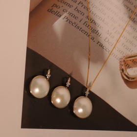 万能扣 马贝18k吊坠 15-16mm 基本无暇 海水强光马贝