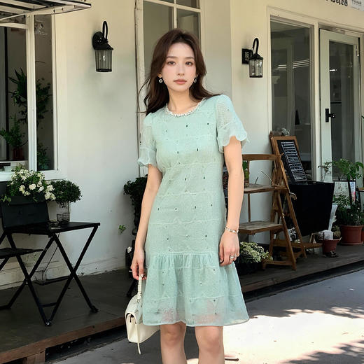 奢姿大码女装2025夏季短袖度假宽松刺绣提花减龄气质连衣裙9952853326 商品图1