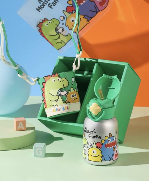 【品牌直发】【杯具熊星芒双饮怪怪家族系列】双饮保温杯540ml 儿童吸管水杯水壶一盖双饮杯可爱幼儿园316不锈钢 商品图6