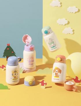 【品牌直发】【杯具熊清新萌宠系列糯米杯】儿童保温杯530ml 两盖吸管杯茶杯杯盖儿童幼儿园水壶316不锈钢