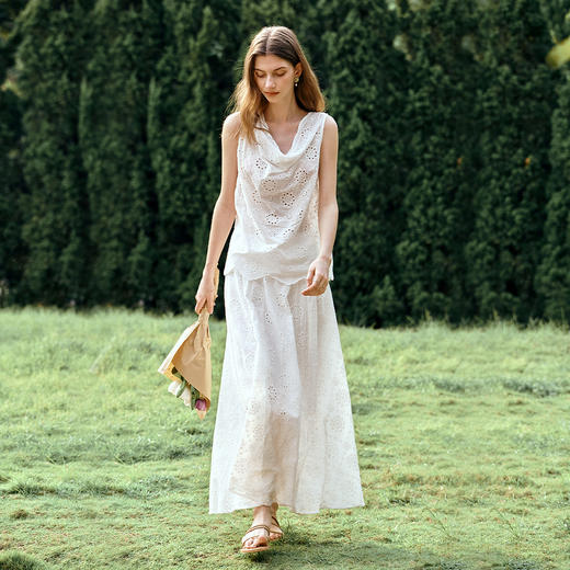 OLrain欧芮儿白色刺绣荡领小衫女夏季2025新款镂空半身裙两件套装 商品图0