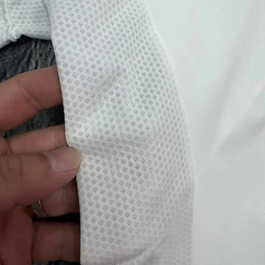 原单正品 KAILAS凯乐石FUGA跑山吸湿速干透气散热轻量弹力功能短袖T
两个色，尺码S-XXL
原价530 商品图6