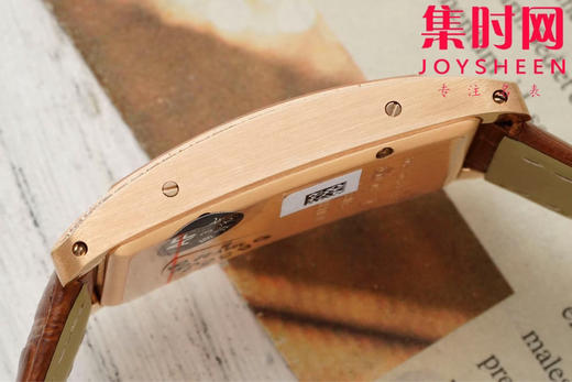 卡地亚新款AF坦克系列 美国坦克系列 中号 瑞士石英系列 女士腕表 商品图6