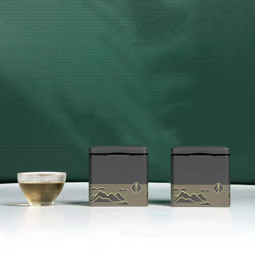 云山长方形小罐【灰.60克装左右】2元1个.整箱210个 商品图3