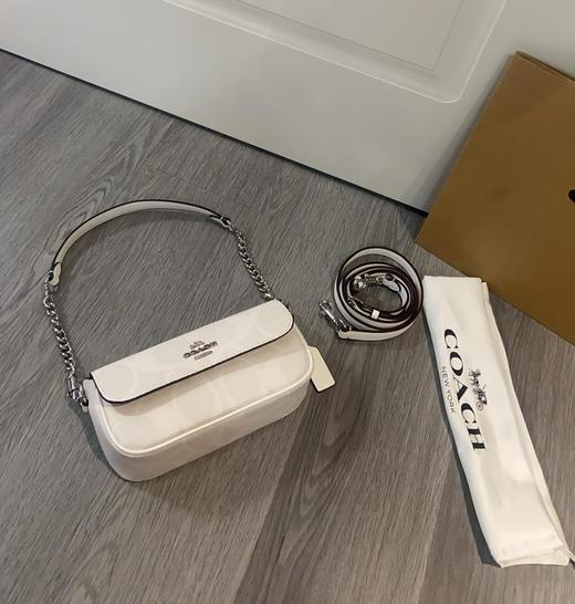 夏季特惠💰470 蔻驰2025年新品 CAN72 Hailey 女士包包! 商品图2