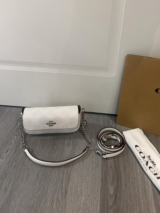 夏季特惠💰470 蔻驰2025年新品 CAN72 Hailey 女士包包! 商品图0