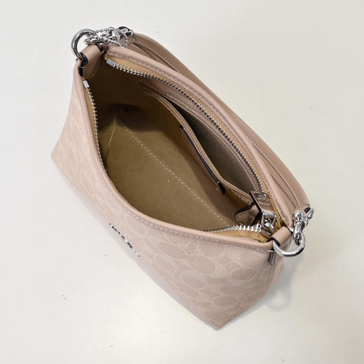 夏季特惠💰470 蔻驰新款流浪包小号CBH15 尺寸:19*15*8cm 商品图5