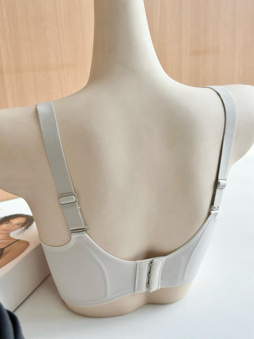 62-3 lp奶嘴胶软支撑 大包容全罩杯文胸 运动文胸般舒适 大胸显小 轻薄文胸 商品图10