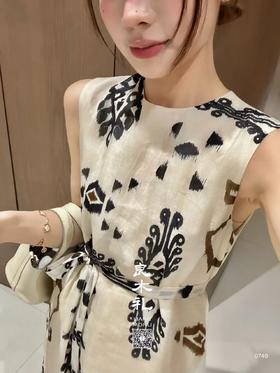 良木礼——苎麻碎花连衣裙