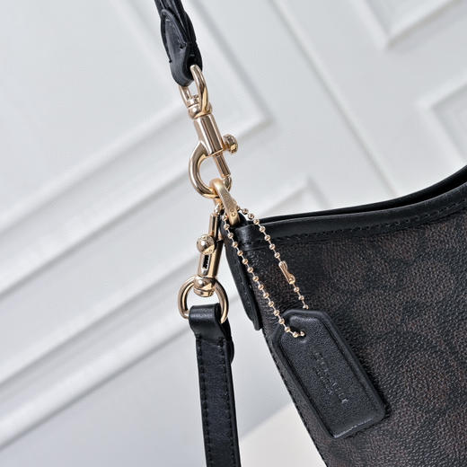 夏季特惠💰470 蔻驰新款流浪包小号CBH15 尺寸:19*15*8cm 商品图6