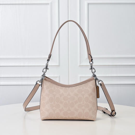 夏季特惠💰470 蔻驰新款流浪包小号CBH15 尺寸:19*15*8cm 商品图2