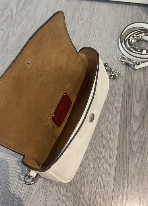 夏季特惠💰470 蔻驰2025年新品 CAN72 Hailey 女士包包! 商品图7