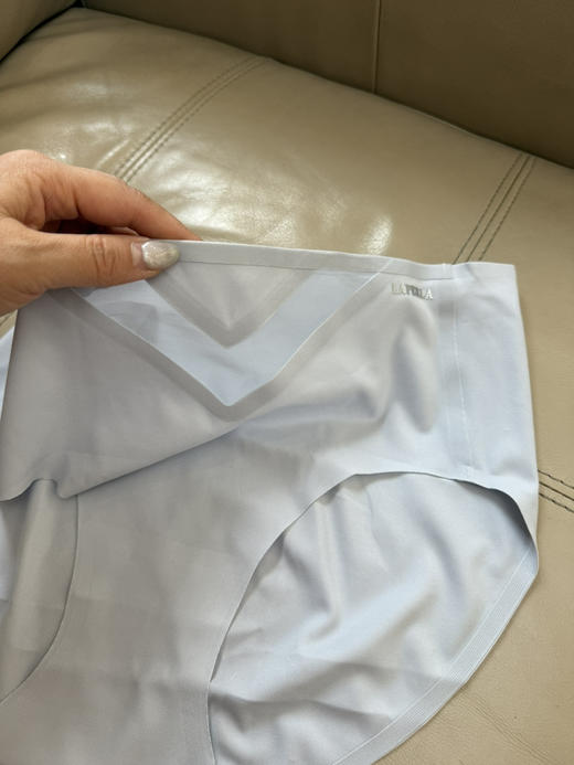 62-1 三色一盒不拆卖 LP一片式无痕 女士 中腰内裤 客供料 亲肤贴合舒适 商品图9