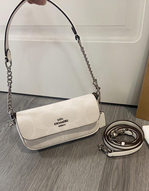 夏季特惠💰470 蔻驰2025年新品 CAN72 Hailey 女士包包! 商品图1