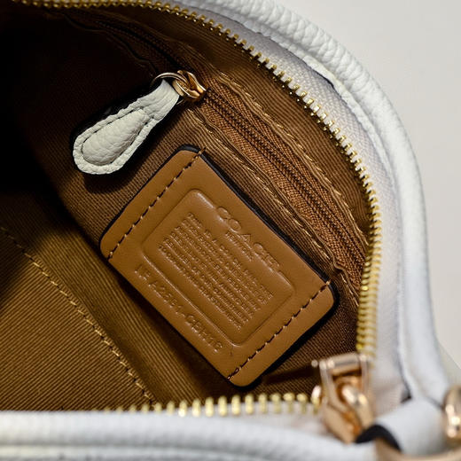 夏季特惠💰470 蔻驰新款流浪包小号CBH16 尺寸:19*15*8cm 商品图6