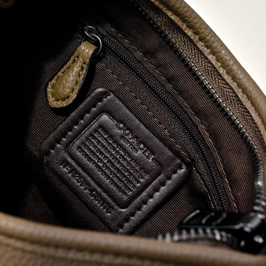 夏季特惠💰470 蔻驰新款流浪包小号CBH16 尺寸:19*15*8cm 商品图7