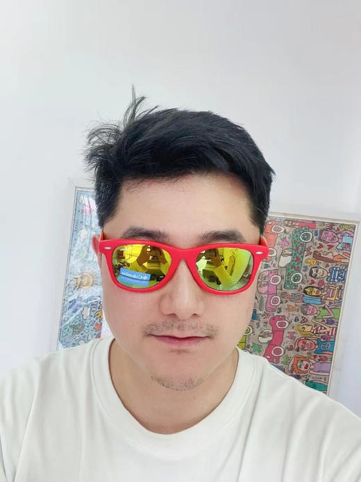 北美订单 正品 哥伦比亚户外墨镜。男女同款 
专业户外品牌 墨镜具有一定的户外功能防紫外线，外边卖80美金一个折合人民币500左右；
配有品牌logo防尘袋 商品图10