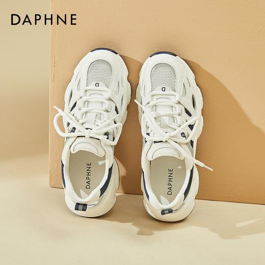 【达芙妮】透气镂空网面老爹鞋 4022101655 商品图4