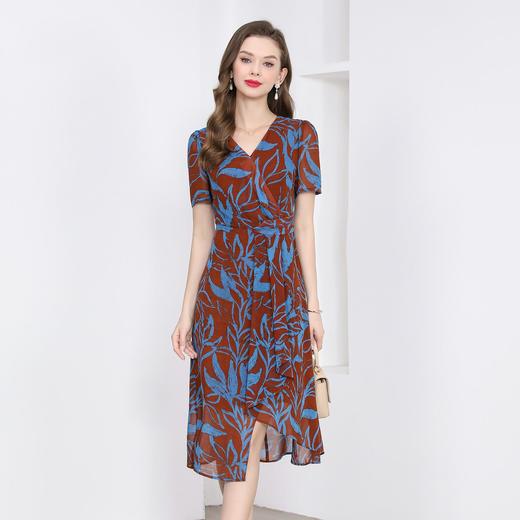 「自」全新升级【铂金会员358/天猫479/差价121】(42942)洛诗琳高级感法式连衣裙2025夏季气质收腰V领显瘦A字裙女 商品图2