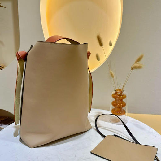 Celine 牛皮 拼色 box皮大号 水桶包 商品图1
