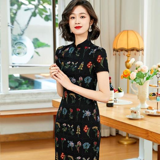 「自」全新升级【铂金会员293/天猫399/差价106】(12253)洛诗琳2025新款复古中国风棉麻刺绣中式改良款旗袍连衣裙女 商品图1