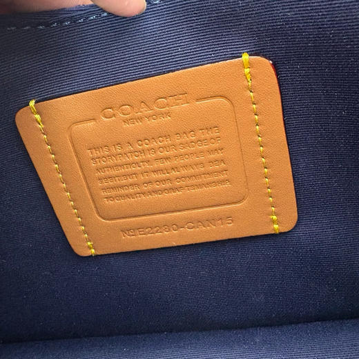 夏季特惠💰500 蔻驰【新品】女士经典标志丹宁布CHAIN TABBY单肩包老花 CAN15 尺寸：26*17*8cm 商品图8